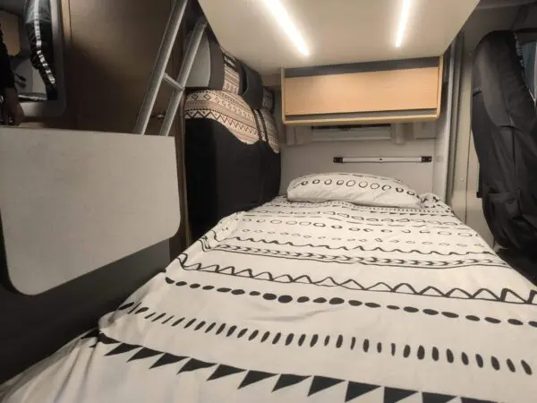 Foto de Autocaravana perfilada 6m